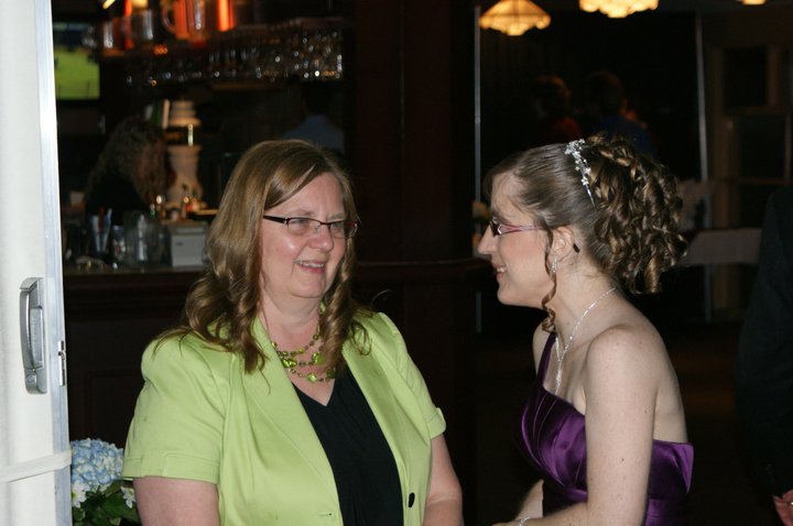 221714_10150225893905115_7077189_n